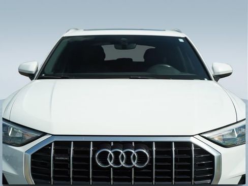 Used 2021 Audi Q3 2.0T Premium w/ Convenience Package AWD/4WD image 37