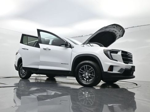 Used 2025 GMC Acadia Elevation AWD/4WD image 29