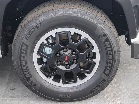 New 2026 Toyota 4Runner TRD Off-Road AWD/4WD image 11
