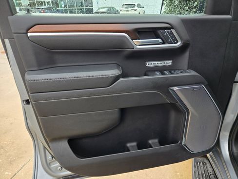 Certified 2025 GMC Sierra 1500 Denali w/ Technology Package RWD image 15