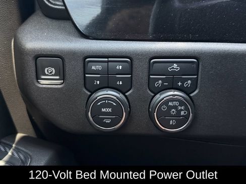 Used 2022 Chevrolet Silverado 1500 RST AWD/4WD image 26