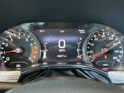 Used 2024 Jeep Compass Latitude AWD/4WD image 23