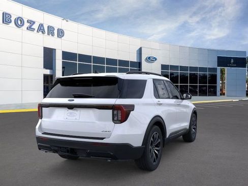 New 2026 Ford Explorer ST-Line image 9