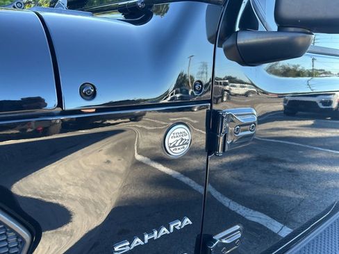 Certified 2021 Jeep Wrangler Unlimited Sahara image 19