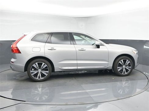 Used 2022 Volvo XC60 B5 Inscription w/ Advanced Package image 8