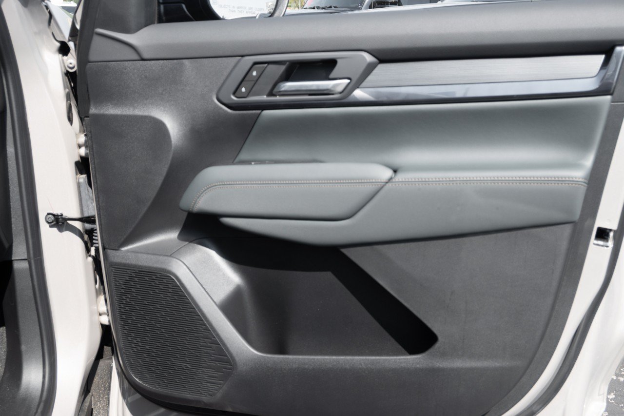 New 2026 GMC Terrain AT4 AWD/4WD image 27