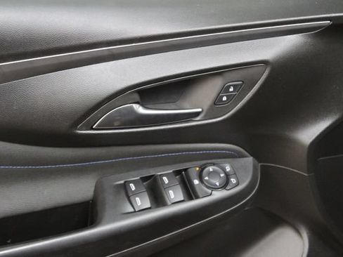 Used 2024 Buick Envista Sport Touring FWD image 13