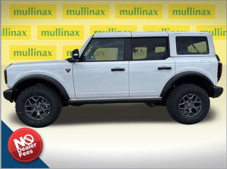 New 2025 Ford Bronco Badlands video 2