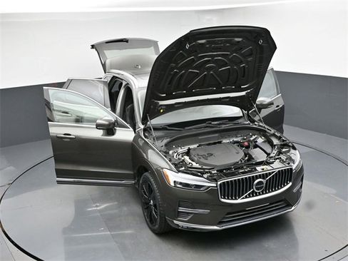 Used 2022 Volvo XC60 B6 Inscription w/ Advanced Package image 50