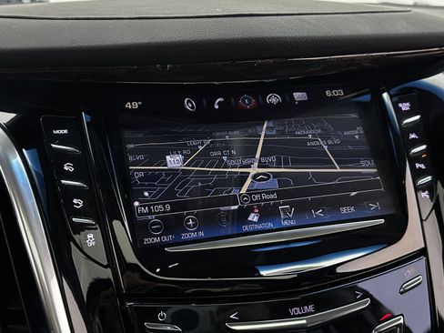 Used 2019 Cadillac Escalade Luxury image 5