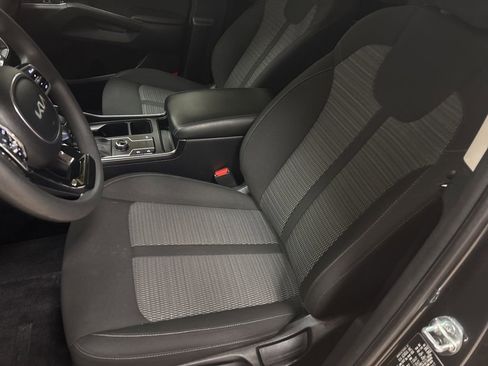 Used 2023 Kia Sorento LX image 23