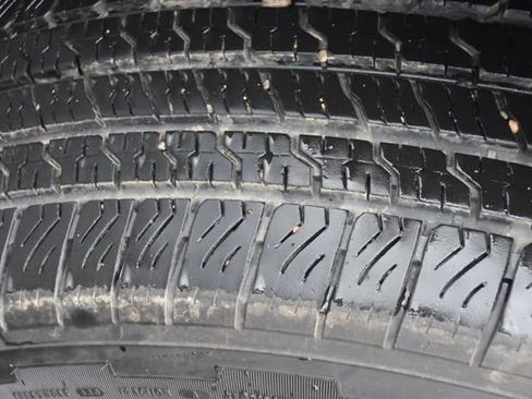 Used 2025 Ford Expedition Platinum image 13