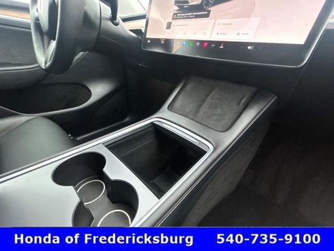 Used 2024 Tesla Model Y Performance image 22