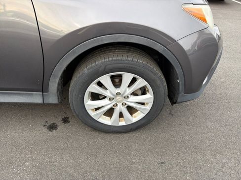 Used 2013 Toyota RAV4 Limited image 29