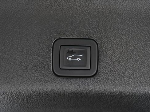 Used 2026 GMC Yukon AT4 Ultimate image 15