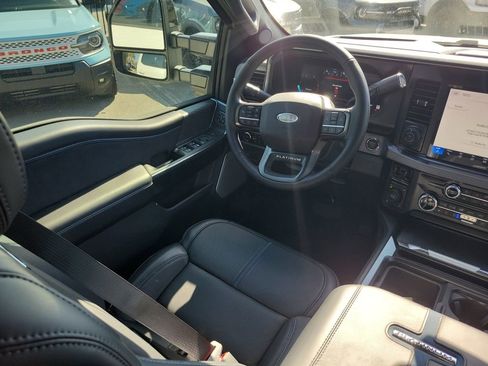New 2025 Ford F350 Platinum w/ FX4 Off-Road Package image 13