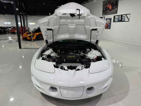 Used 1999 Pontiac Firebird Formula image 48