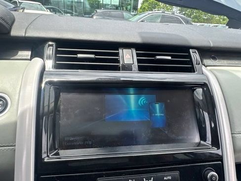 Used 2019 Land Rover Discovery HSE Luxury AWD/4WD image 14