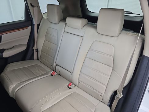 Used 2018 Honda CR-V Touring image 14