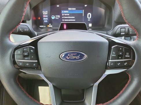 Used 2025 Ford Explorer ST-Line RWD image 12