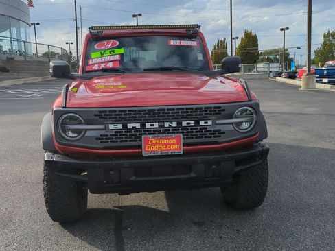 Used 2024 Ford Bronco Badlands image 2
