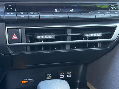 Used 2025 Toyota Camry LE FWD image 19