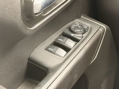 Used 2024 Chevrolet Silverado 1500 Custom Trail Boss w/ Turbomax Blackout Package AWD/4WD image 16