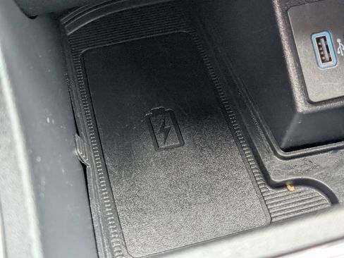 Used 2022 Ford Edge SEL w/ Convenience Package image 6