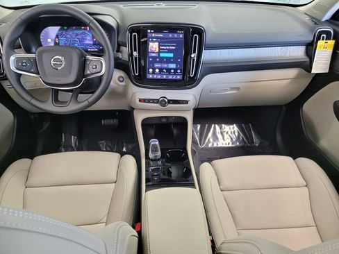 New 2026 Volvo XC40 B5 Ultra image 13