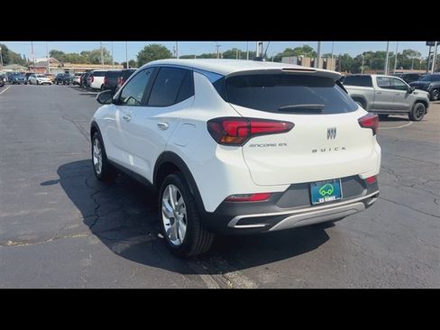 Certified 2024 Buick Encore GX Preferred w/ Comfort Package FWD image 7