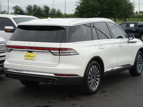 Used 2024 Lincoln Aviator 2WD w/ Premium Package image 5