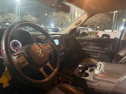 Used 2015 RAM 2500 Tradesman w/ Chrome Appearance Group image 10