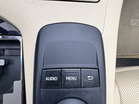 Used 2015 Lexus ES 350 w/ Premium Package FWD image 32