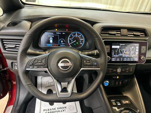 Certified 2023 Nissan Leaf SV Plus image 3