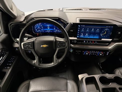 Used 2024 Chevrolet Silverado 2500 LTZ AWD/4WD image 21