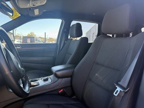 Used 2018 Jeep Grand Cherokee Laredo image 6