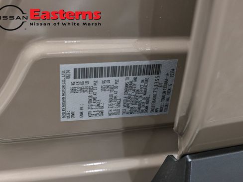 Used 2024 Nissan Rogue SV w/ SV Premium Package FWD image 34