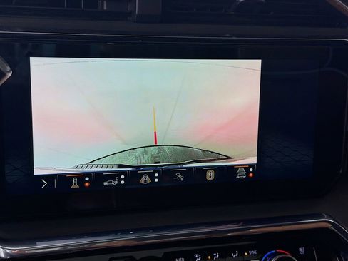 Used 2024 GMC Sierra 3500 Denali Ultimate image 19