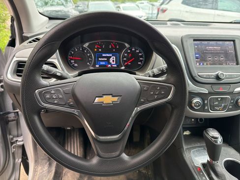 Used 2020 Chevrolet Equinox LT FWD image 20