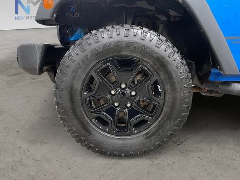 Used 2015 Jeep Wrangler Unlimited Sport w/ Power Convenience Group image 14