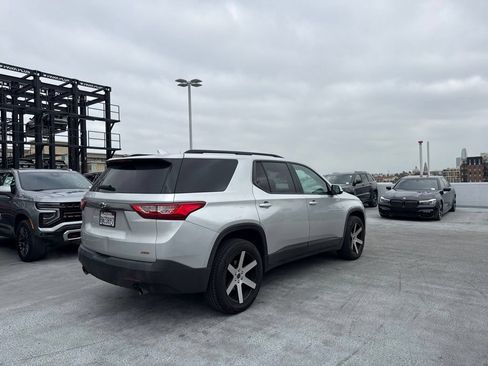 Used 2020 Chevrolet Traverse RS FWD image 5