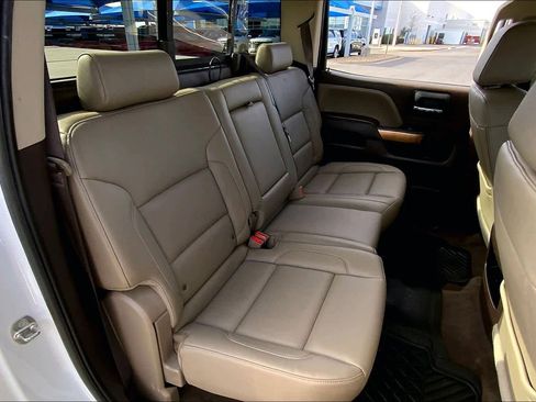 Used 2018 Chevrolet Silverado 1500 LTZ w/ Texas Edition image 19