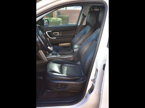Used 2016 Land Rover Discovery Sport SE AWD/4WD image 16