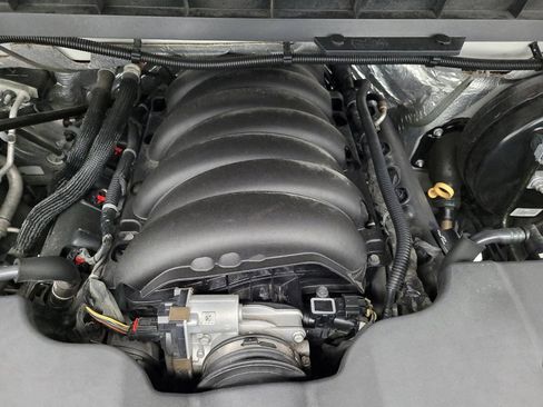 Used 2018 Chevrolet Silverado 1500 LT w/ Texas Edition image 30