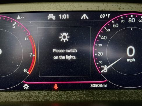 Used 2023 Volkswagen Taos SEL AWD/4WD image 18