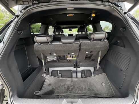 Used 2025 Toyota Sienna XLE Woodland Edition AWD/4WD image 23