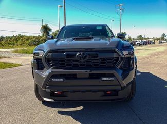 New 2025 Toyota Tacoma TRD Sport video 2