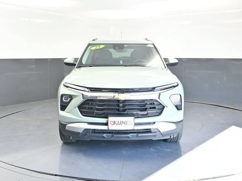 Used 2025 Chevrolet TrailBlazer LT AWD/4WD image 7