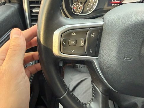 Used 2024 RAM 2500 Big Horn AWD/4WD image 49