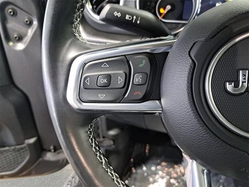 Certified 2022 Jeep Gladiator Overland w/ Popular Equipment Package image 16